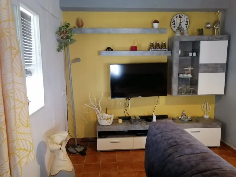 Venta Casa con Patio en Maruanas El Carpio