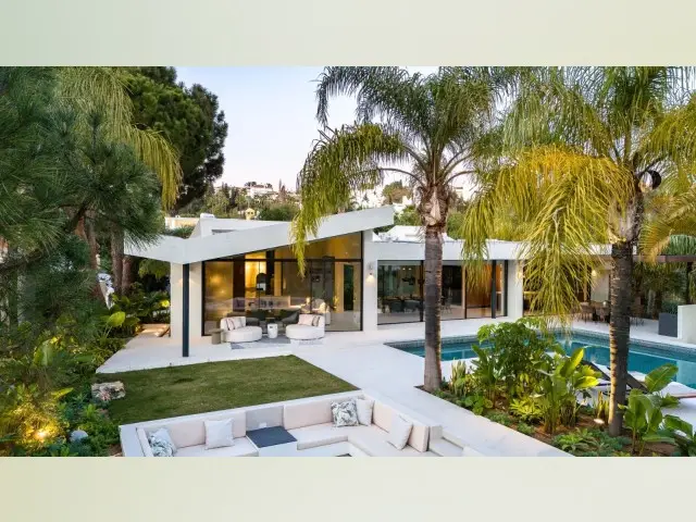 Villa de Lujo 5 Dormitorios Las Chapas Marbella