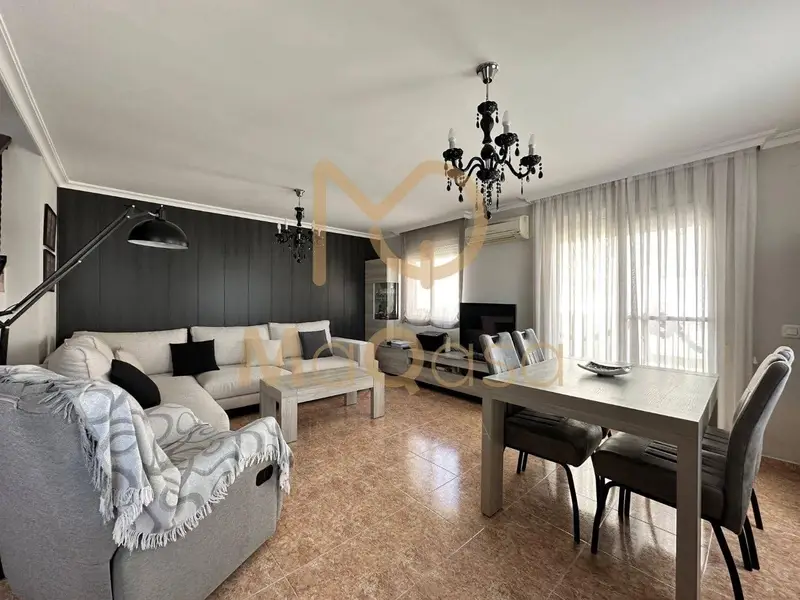 Adosado en Venta en Pucol Valencia 4 Dormitorios 3 Baños