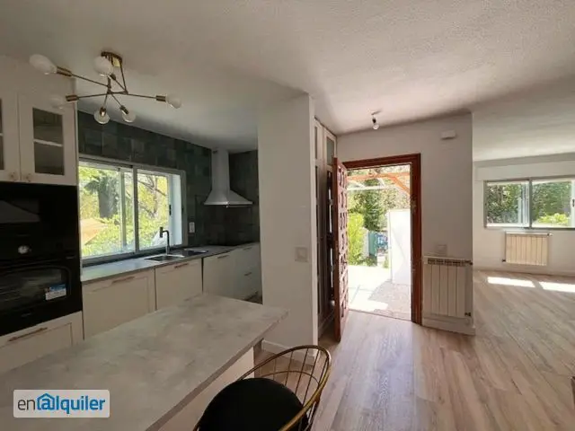 Chalet con Jardin en Cercedilla Cerca de la Estacion