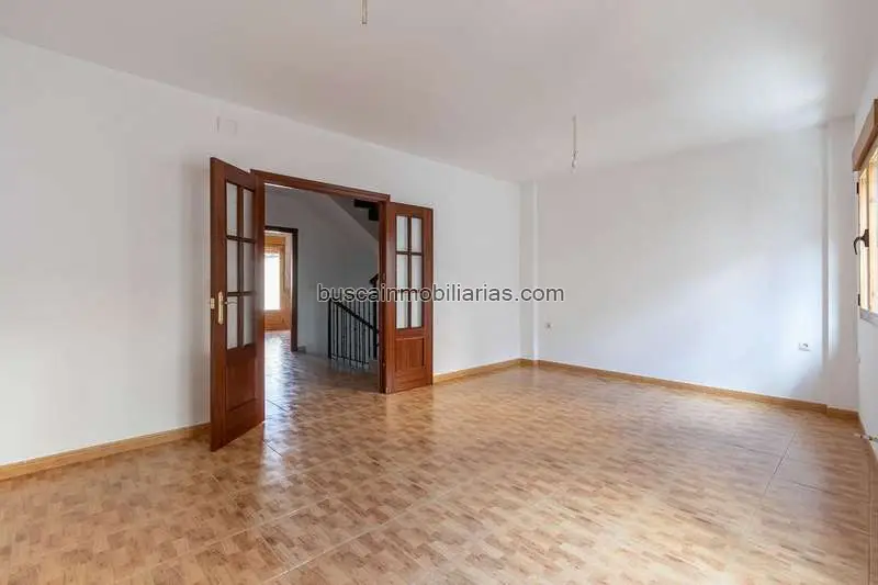 Casa en Venta en Jaén Centro 5 Dormitorios 2 Baños Gran Patio