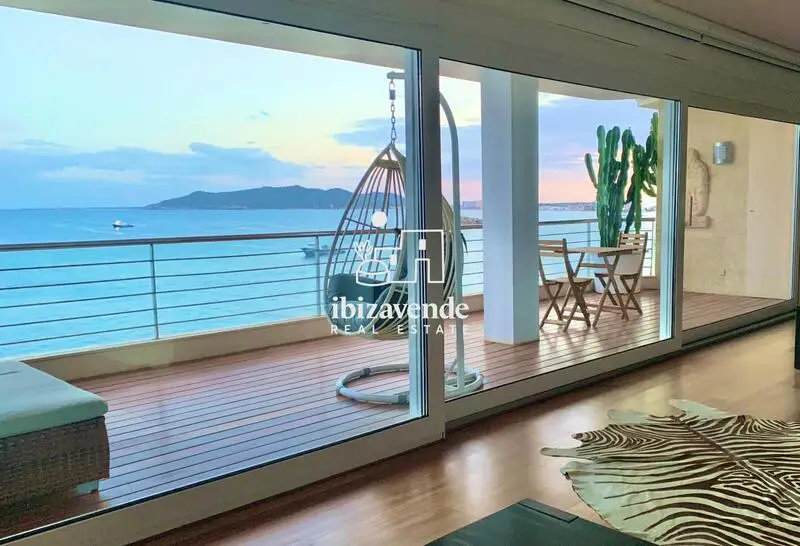 Apartamento en Ibiza con Vistas a Formentera