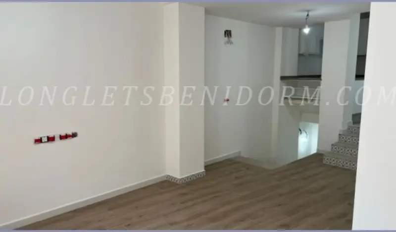 REF.1832-Finestrat-850€