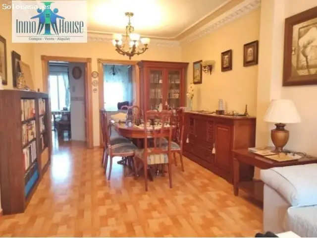 Chalet en Venta Zona Feria Albacete 5 Dormitorios 2 Baños