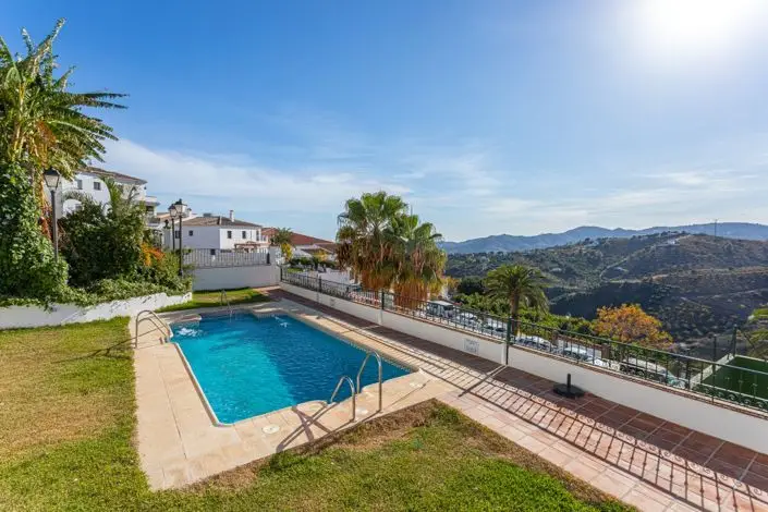 Apartamento 2 Dormitorios Frigiliana Centro
