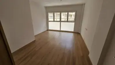 Apartamento en venta en Piso A Estrenar Justo Enfrente de Correos