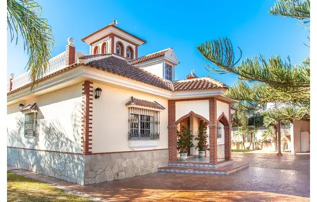 Villa en Estación de Cártama 5 Dormitorios Piscina Privada