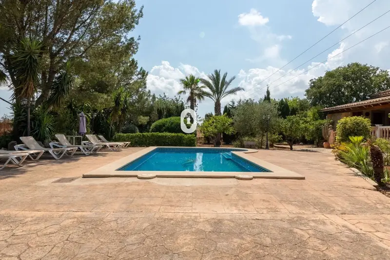 Chalet en Venta Lloseta Mallorca 4 Dormitorios Piscina Privada