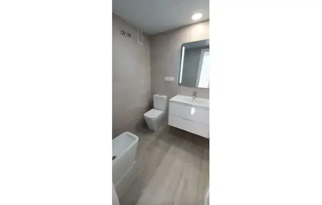 Alquiler Apartamento 4 Dormitorios 140m2 M	laga La Malagueta