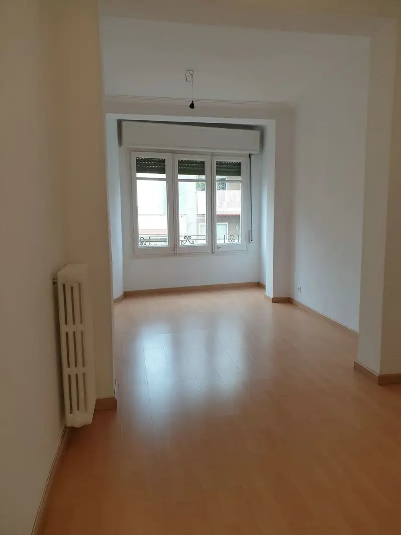 Alquiler Piso Sagrada Familia Eixample Barcelona 3 habitaciones