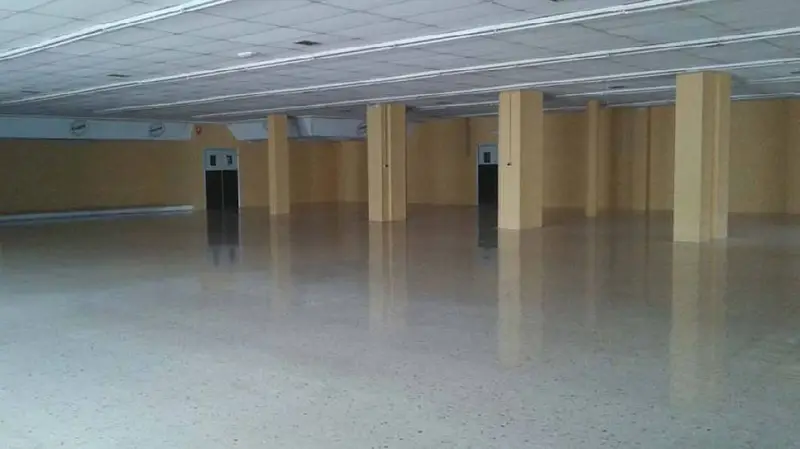 Venta Local Comercial Montijo Colon 900m2