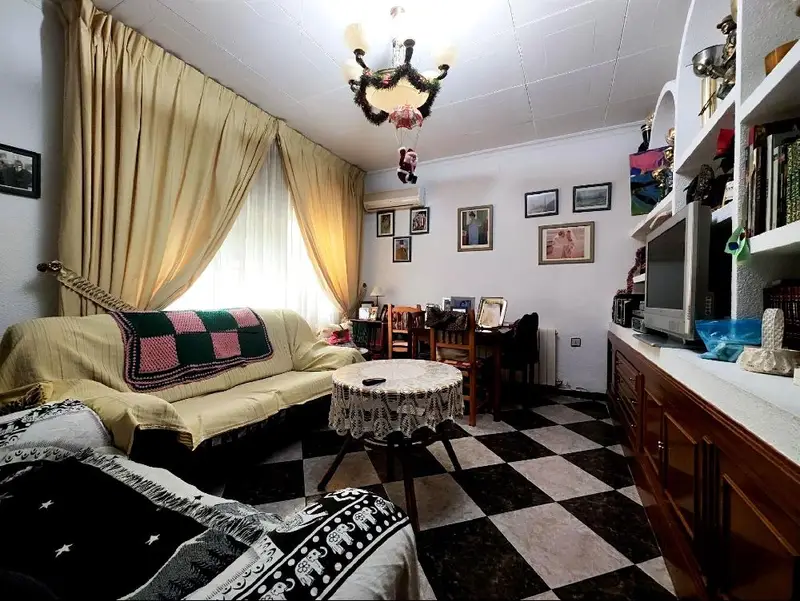 Casa con calefacción en Centro Puertollano 4 habitaciones
