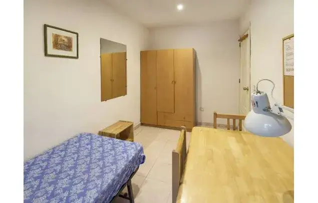 Alquiler Piso 85m² Madrid Cuatro Dormitorios Cerca Comillas