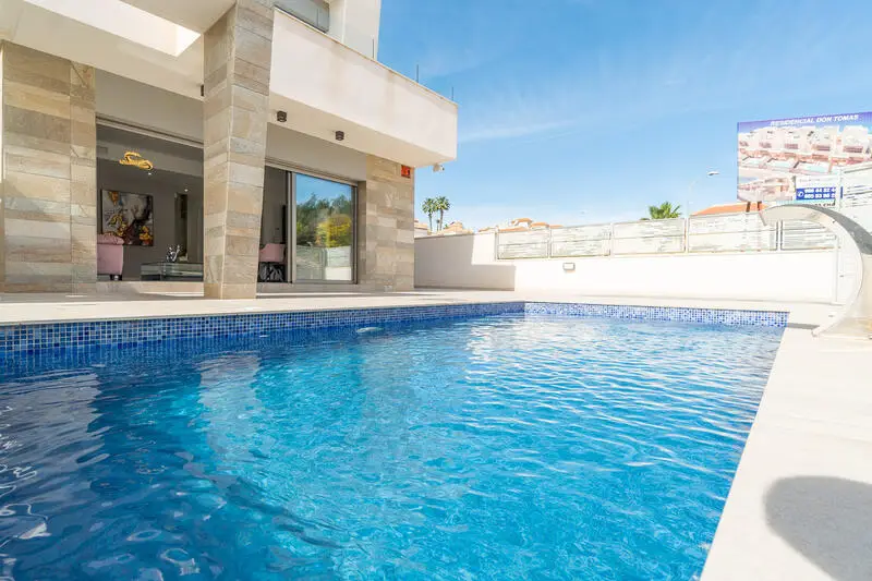 Villa en Venta Orihuela Costa 3 Dormitorios Piscina Privada