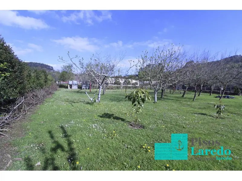 Venta Terreno Luminoso Ampuero 1400m2