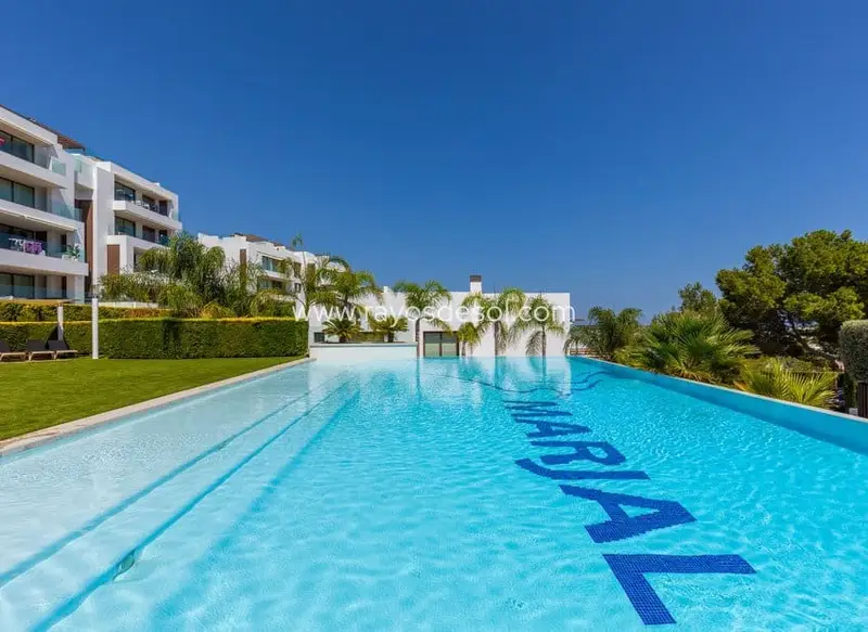 Atico de Lujo en Las Colinas Golf Orihuela Costa