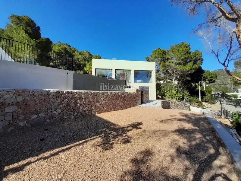 Villa de Lujo en Cala Llonga 3 Dormitorios Piscina Privada