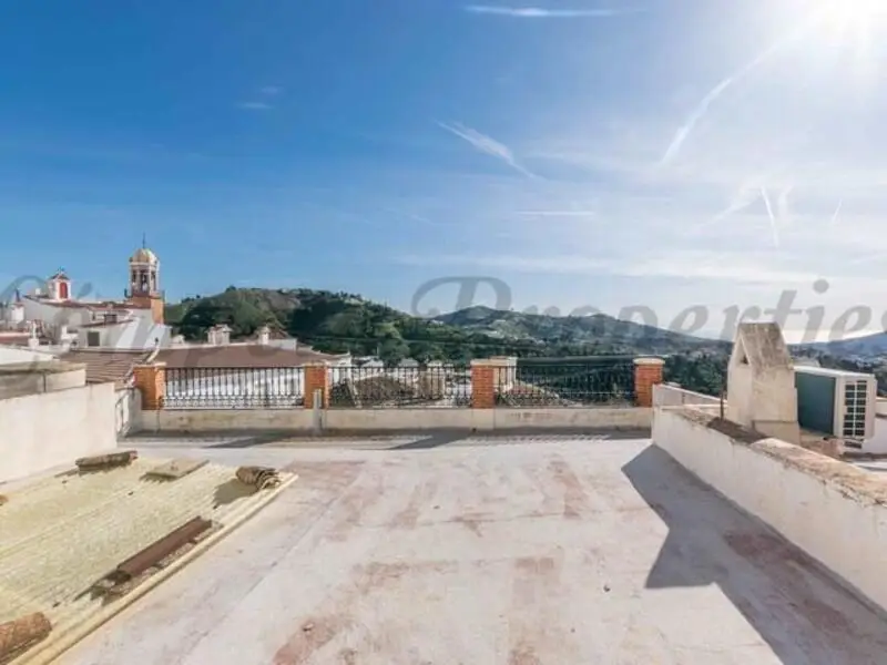 Casa Adosada 5 Dormitorios Competa Malaga