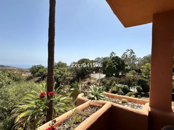 Apartamento en Venta en La Mairena Marbella 2 Dormitorios