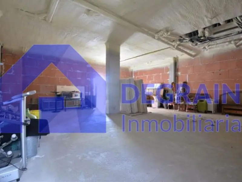 Local Comercial en Oviedo Zona Tenderina Alta 100m2
