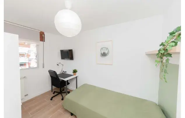 Alquiler Habitacion 86m2 Granada Estancia Media Larga
