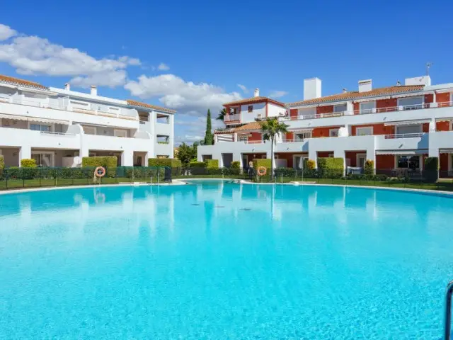 Casa Villa 2 Dormitorios Alquiler Estepona