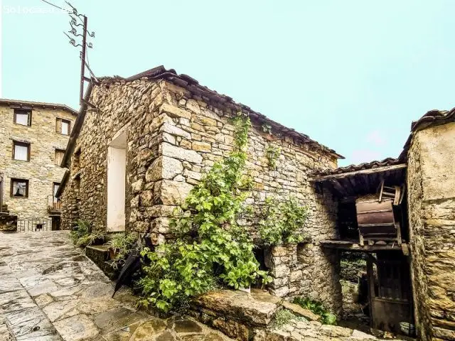 Casa de Piedra con Vistas al Pirineo en Calvera