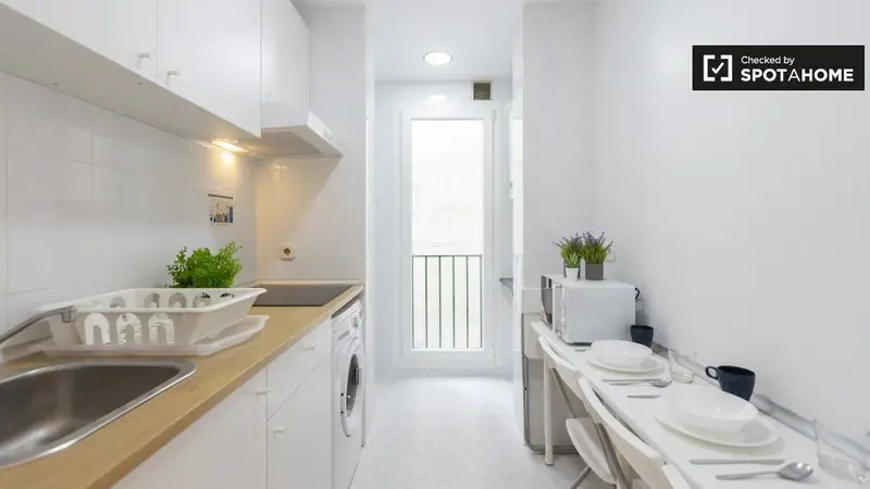 Apartamento 6 Dormitorios 2 Baños Madrid Alquiler Spotahome