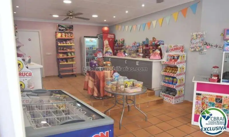 Local Comercial en Venta Roses: Golosinas, Helados y Granizados