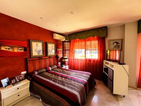 Chalet Adosado 5 Dormitorios Churriana Malaga