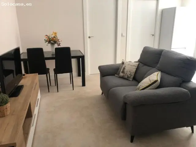 Piso Reformado en Almansa Centro
