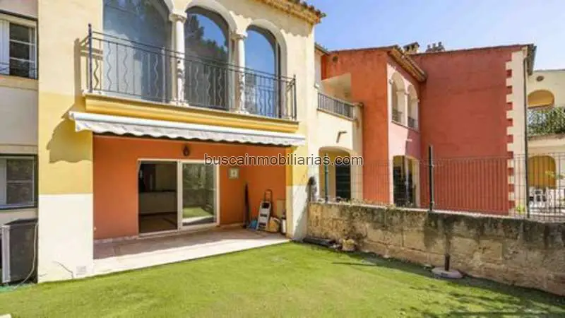 Villa en Venta en Calvia Santa Ponsa 3 Dormitorios Cerca de la Playa