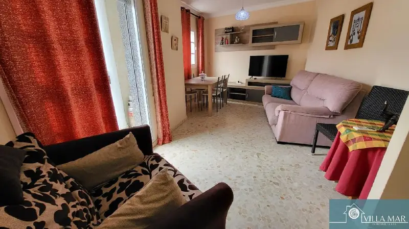 Piso en Rota con Terraza cerca de la Playa del Chorrillo