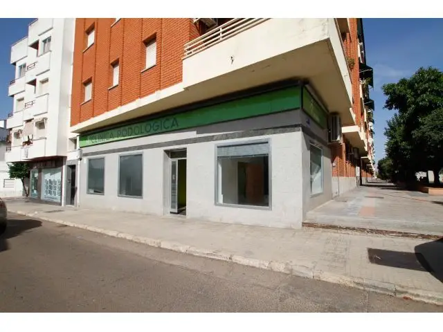 Local Comercial en Alquiler en Montijo