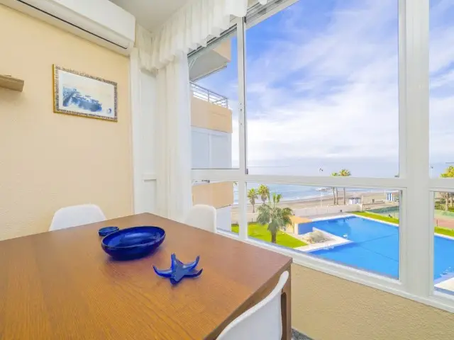 Apartamento con Vistas al Mar en Mezquitilla