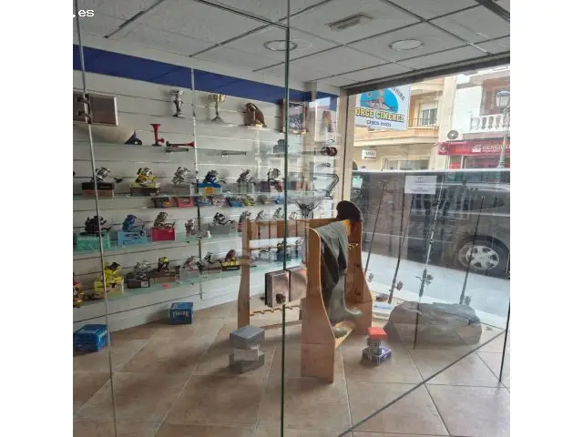 Traspaso Local Comercial Guardamar del Segura 132m2