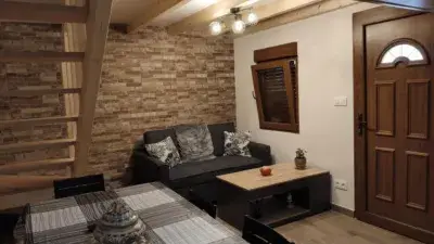 Casa en Alquiler 2 Dormitorios Ideal Parejas Familias