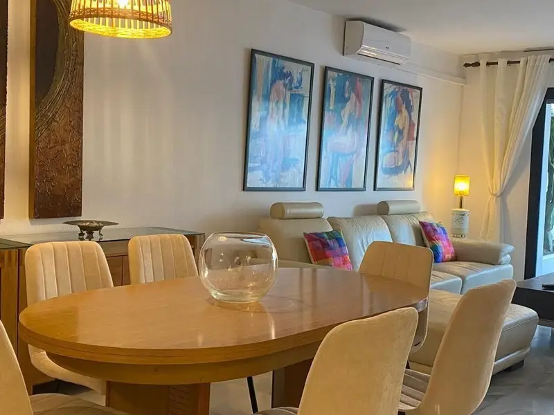 Apartamento Lujoso en Puerto Banús Marbella 2 Dormitorios 2 Baños