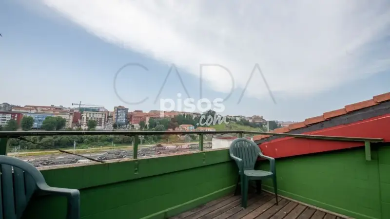 Piso en venta en Santander cerca del mar con terraza