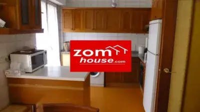 Piso en venta en Calle Bebricio