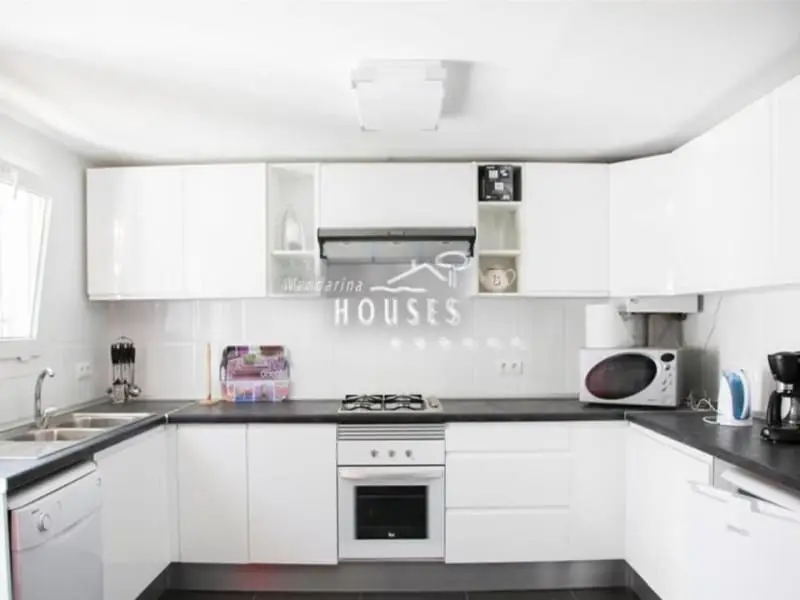 Chalet en venta en Canyelles Lloret de Mar con piscina y vistas al mar