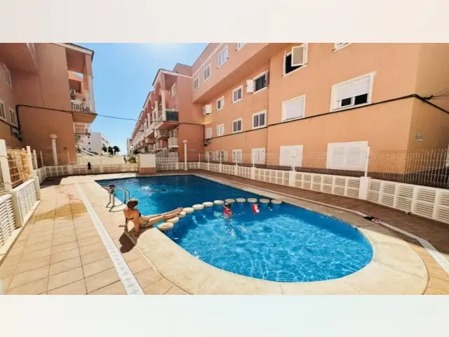 Piso de 2 Dormitorios en venta Torre La Mata, España