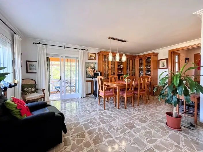 Villa en venta 3 dormitorios Denia con piscina y vistas al mar