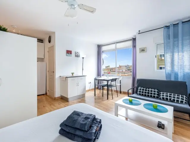 Apartamento con Aire Acondicionado Cerca de la Playa en Torremolinos