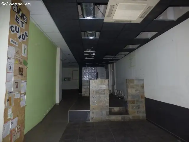 Local Comercial en Manresa Zona Angel Guimera