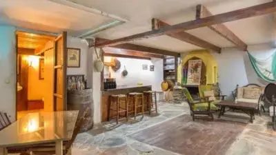 Chalet en Alquiler con Piscina y Barbacoa