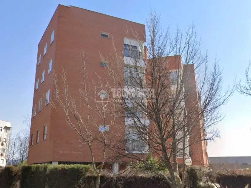 Piso en Espartales 4 dormitorios 2 baños Garaje Trastero Piscina