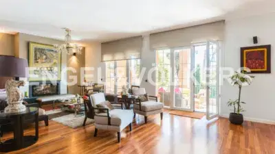 Chalet en Somosaguas con Piscina y Jardín