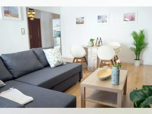 Casa de 3 Dormitorios en Cabanyal Valencia Alquiler