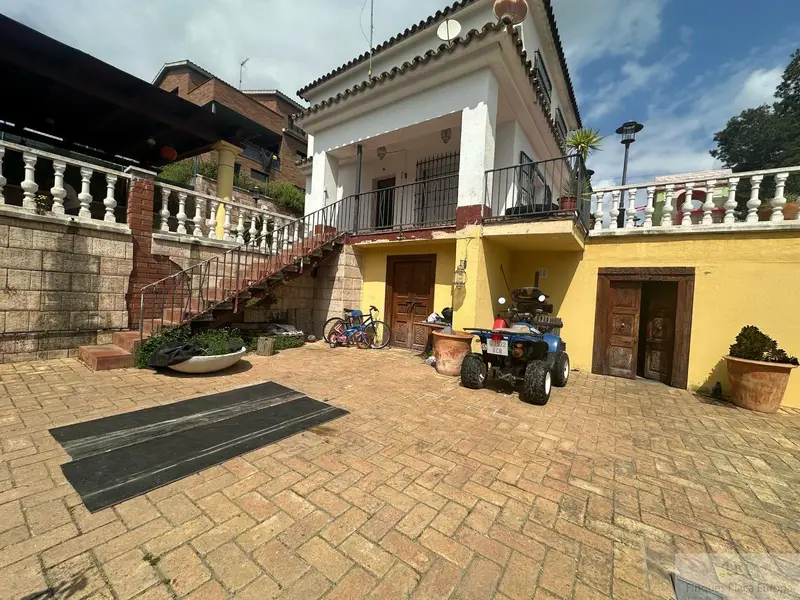 Casa con Piscina en Masquefa 3 Dormitorios 1 Baño